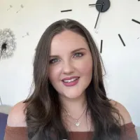 V M