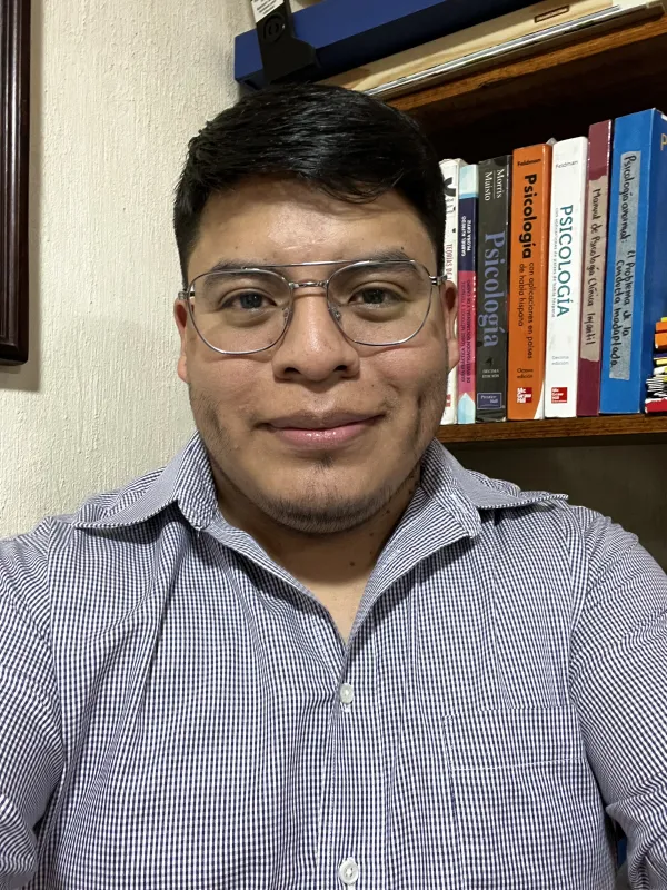 Kenneth Hernández