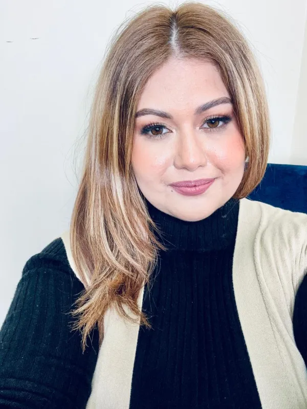 María Larios